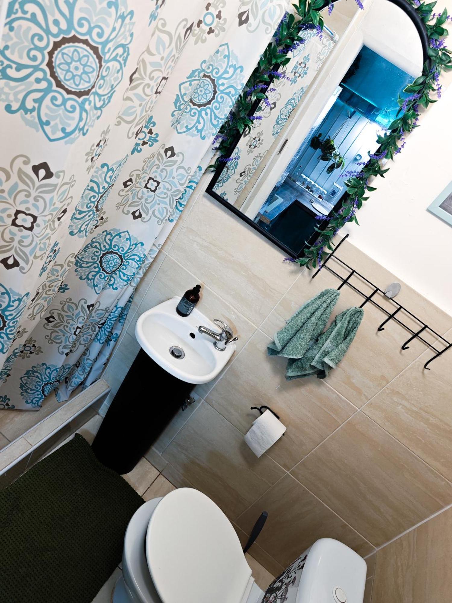 Vintage Room With Garden View บราติสลาวา ภายนอก รูปภาพ